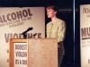 sue-cook-compering-the-refuge-conference-1989
